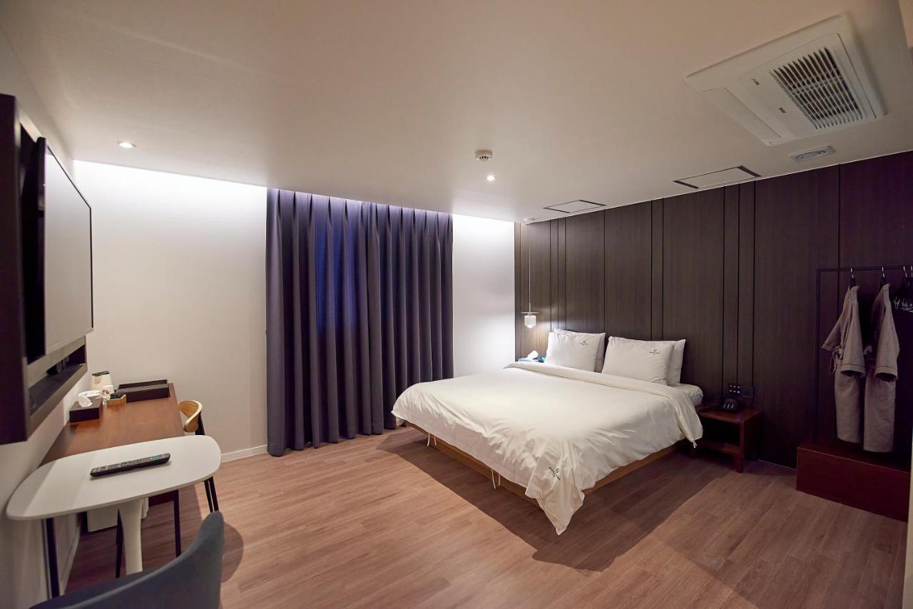 Bonathree Hotel Пусан Екстериор снимка